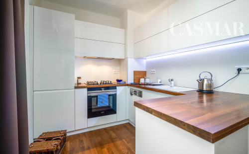 Ponúkame na predaj pekný 3-izbový byt v centre mesta Pezinok.