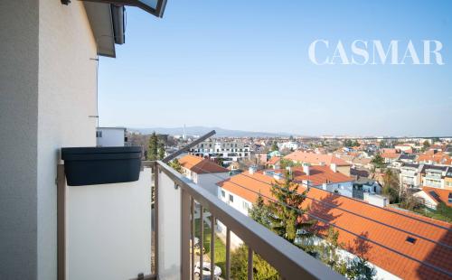 Ponúkame na predaj pekný 3-izbový byt v centre mesta Pezinok.