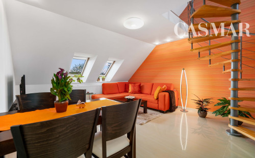 Ponúkame na predaj pekný 3-izbový mezonet na ulici Ľ. Podjavorinskej  v blízkosti centra mesta Trnava!