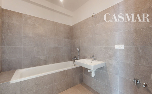 Priestranný 3-izbový byt v projekte Polianky B136