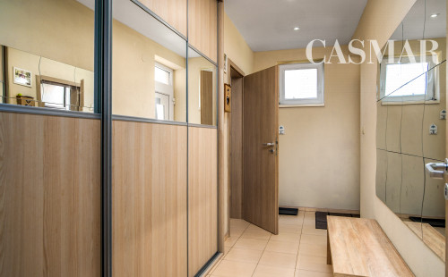 Moderný 6-izbový rodinný dom s veľkou záhradou, altánkom a bazénom – Dolné Orešany