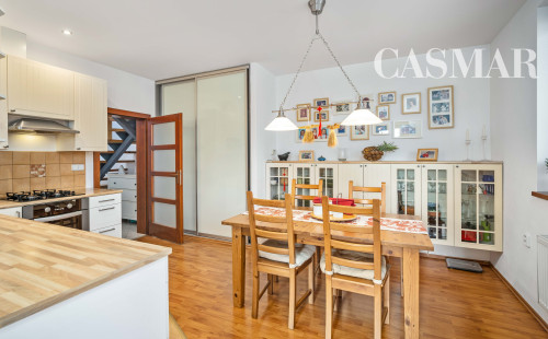 Pekný dvojpodlažný RD v Modranke so samostatnou bytovou jednotkou v prístavbe!!!