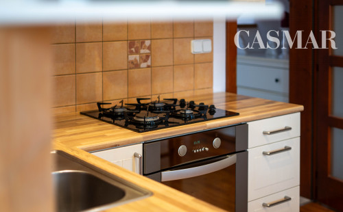 Pekný dvojpodlažný RD v Modranke so samostatnou bytovou jednotkou v prístavbe!!!