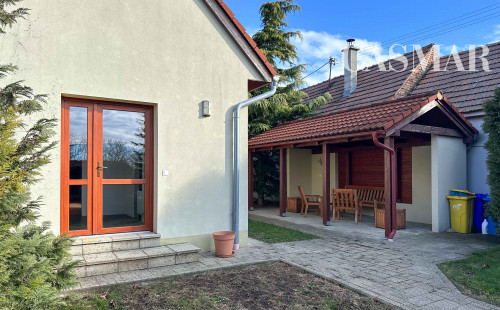 Pekný dvojpodlažný RD v Modranke so samostatnou bytovou jednotkou v prístavbe!!!