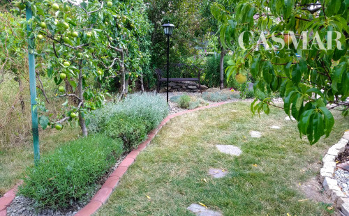 Moderný 6-izbový rodinný dom s veľkou záhradou, altánkom a bazénom – Dolné Orešany