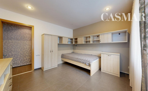 !NA PREDAJ! VEĽKÝ RODINNÝ DOM SENICA