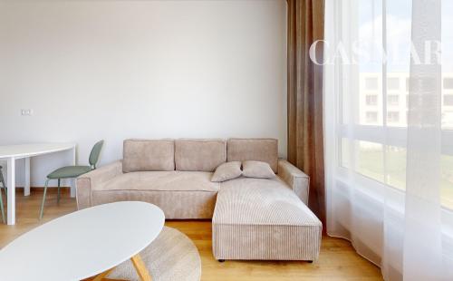 NA PRENÁJOM! Pekný 2-izbový byt s loggiou ,garáž.státim v  projekte V Cukrovar!