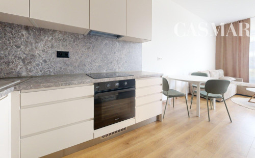 NA PRENÁJOM! Pekný 2-izbový byt s loggiou ,garáž.státim v  projekte V Cukrovar!