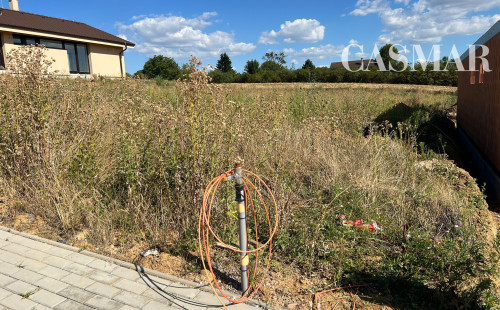 CASMAR - Na predaj pekný stavebný pozemok 644 m2, Zvončín