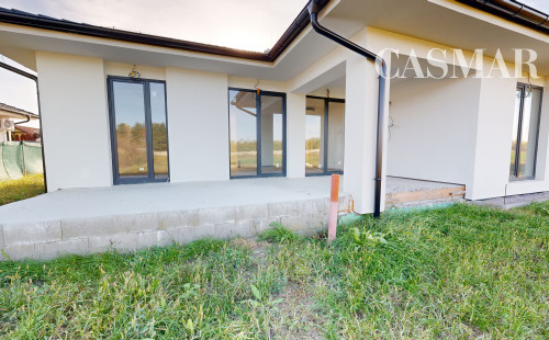 NOVOSTAVBY NOVÉ ZÁMKY - Pekné 4.izb.rodinné domy typu bungalov