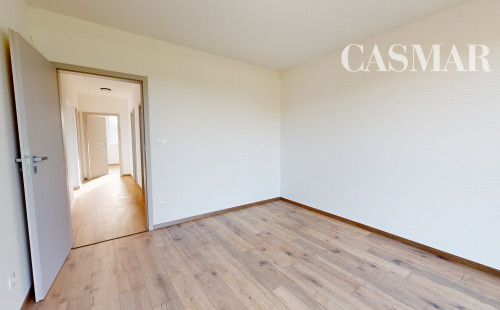 NOVOSTAVBY NOVÉ ZÁMKY - Pekné 4.izb.rodinné domy typu bungalov