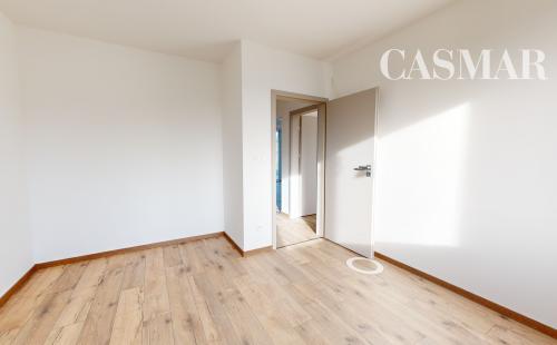 NOVOSTAVBY NOVÉ ZÁMKY - Pekné 4.izb.rodinné domy typu bungalov