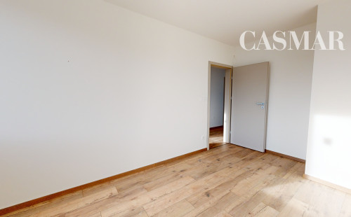 NOVOSTAVBY NOVÉ ZÁMKY - Pekné 4.izb.rodinné domy typu bungalov