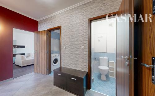 REZERVOVANÝ!🏡 Predaj zariadeného 3-izbového bytu po kompletnej rekonštrukcii s loggiou na Nerudovej ulici v Trnave