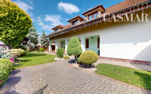 EXKLUZÍVNE V RK CASMAR – Na predaj veľmi pekný rodinný dom v tichej lokalite