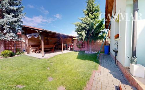 EXKLUZÍVNE V RK CASMAR – Na predaj veľmi pekný rodinný dom v tichej lokalite