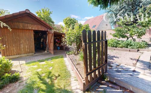 EXKLUZÍVNE V RK CASMAR – Na predaj veľmi pekný rodinný dom v tichej lokalite