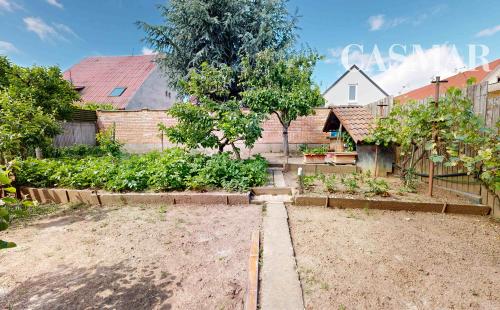 EXKLUZÍVNE V RK CASMAR – Na predaj veľmi pekný rodinný dom v tichej lokalite