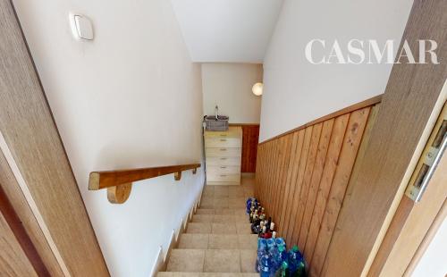 EXKLUZÍVNE V RK CASMAR – Na predaj veľmi pekný rodinný dom v tichej lokalite