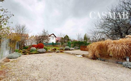 PREDAJ – VEĽKÝ 7-IZBOVÝ RODINNÝ DOM V TRNAVE, VHODNÝ NA BÝVANIE AJ PODNIKANIE