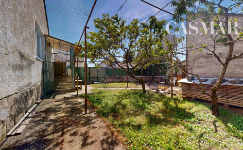 PREDAJ – STARŠÍ TEHLOVÝ RODINNÝ DOM V HRNČIAROVCIACH NAD PARNOU PRI TRNAVE