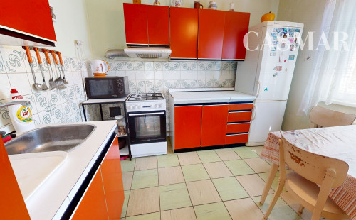 PREDAJ – STARŠÍ TEHLOVÝ RODINNÝ DOM V HRNČIAROVCIACH NAD PARNOU PRI TRNAVE