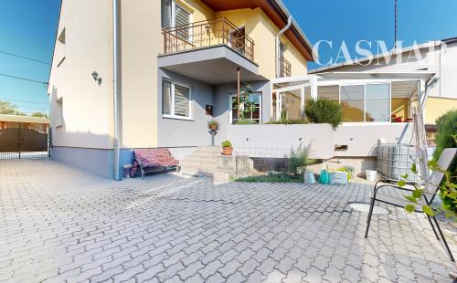 🏡 Rodinný dom v Bielom Kostole – 4 spálne, garáž, krásna záhrada 🌿