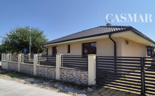 Na predaj 4-izbový bungalov s garážou a krytou terasou – Hrubý Šúr