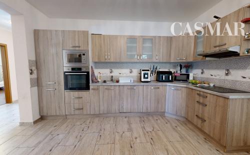 Na predaj 4-izbový bungalov s garážou a krytou terasou – Hrubý Šúr