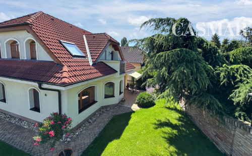 Predaj! 2podlažný 6izb. rod.dom  s dvoj garážou    na Kozáckej ul.