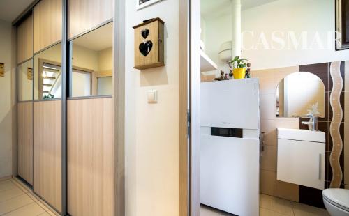 Moderný 6-izbový rodinný dom s veľkou záhradou, altánkom a bazénom – Dolné Orešany