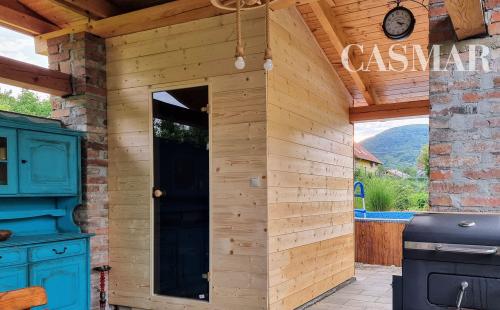 Moderný 6-izbový rodinný dom s veľkou záhradou, altánkom a bazénom – Dolné Orešany