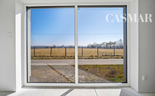 REZERVOVANÉ! Novostavba- Bungalov s pekným výhľadom na Smolenický  zámok!!