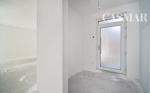 REZERVOVANÉ! Novostavba- Bungalov s pekným výhľadom na Smolenický  zámok!!