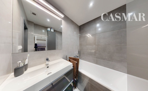 REZERVOVANÉ! Pekný 3-izbový byt po kompletnej rekonštrukcii a super výmerou! Na Hlinách!