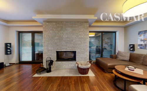 BÝVAJTE V NADŠTANDARTNOM DOME NA LUKRATÍVNOM MIESTE!