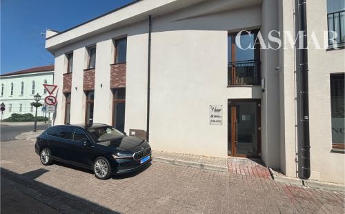 NA PREDAJ priestor v centre Trnavy  – Halenárska ulica