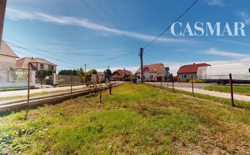 PREDAJ – STARŠÍ TEHLOVÝ RODINNÝ DOM V HRNČIAROVCIACH NAD PARNOU PRI TRNAVE