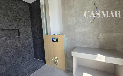 Luxusný 5-izbový dvojpodlažný rodinný dom s bazénom.