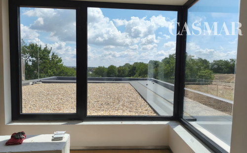 Luxusný 5-izbový dvojpodlažný rodinný dom s bazénom.