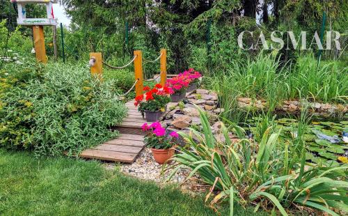 Moderný 6-izbový rodinný dom s veľkou záhradou, altánkom a bazénom – Dolné Orešany