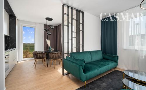 Štýlový 3-izbový byt so zariadením, loggiou a balkónom