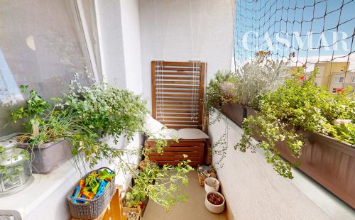 NOVÁ CENA!!Ponúkame na predaj priestranný 3-izbový byt s loggiou na sídlisku Hliny