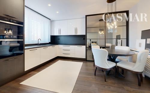 LUXUSNÝ DVOJPODLAŽNÝ RODINNÝ DOM V MODRANKE.