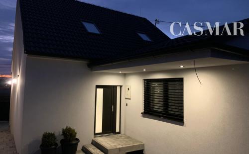 LUXUSNÝ DVOJPODLAŽNÝ RODINNÝ DOM V MODRANKE.