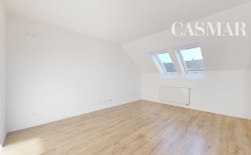 POLIANKY / Priestranný 3-izbový byt s loggiou a kuchynskou linkou