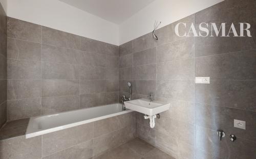 POLIANKY / Priestranný 3-izbový byt s loggiou a kuchynskou linkou