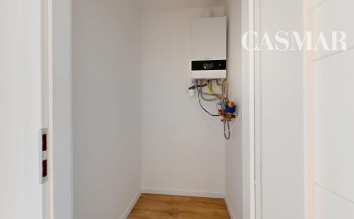 POLIANKY / Priestranný 3-izbový byt s loggiou a kuchynskou linkou