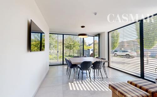 Na prenájom: moderný objekt s ateliérom – Oravné