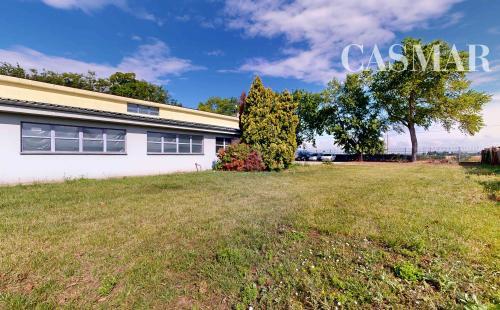 Na predaj priemyselná hala na okraji mesta Trnava – pozemok 2 500 m²